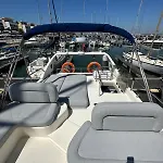 Ботель Gorgeous Yacht With 3 Bedrooms 2 Bathrooms *